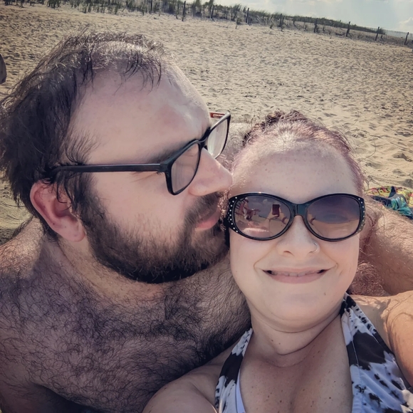 Meet your Posher, Sandra - Picture 1 of 1